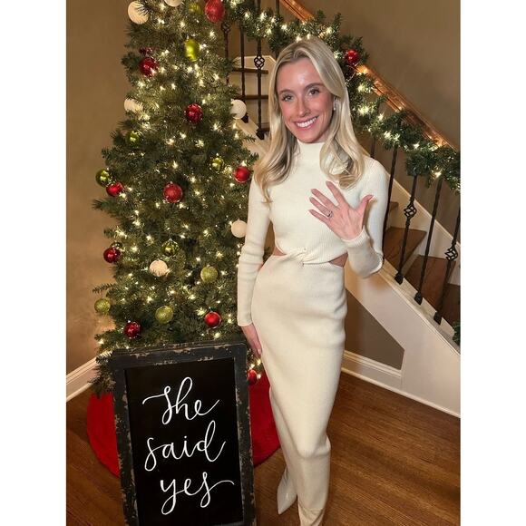 RONNY KOBO COLLECTIVE Off-White Knit Mock Neck Twist Cutout Sweater Dress M - Picture 5 of 13